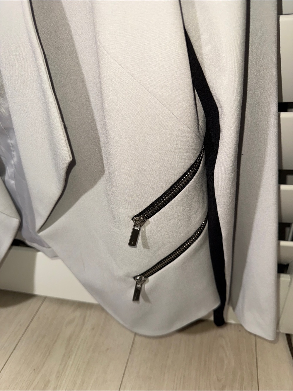 NWOT - Nine West Light Gray & Black Open-Front Draped Blazer with Zip Accents. - Picture 2 of 5